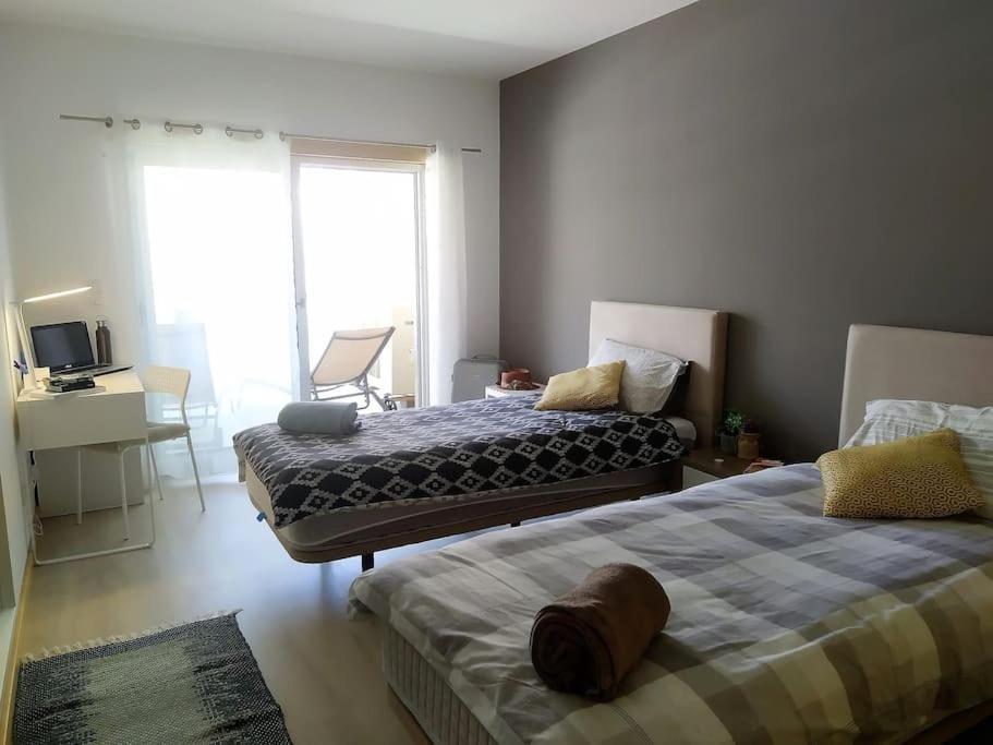 Family Friendly 3 Bedroom Apt, Ideally Located In Apartment