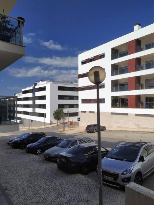 Apartment Family Friendly 3 Bedroom Apt, Ideally Located In Lagos